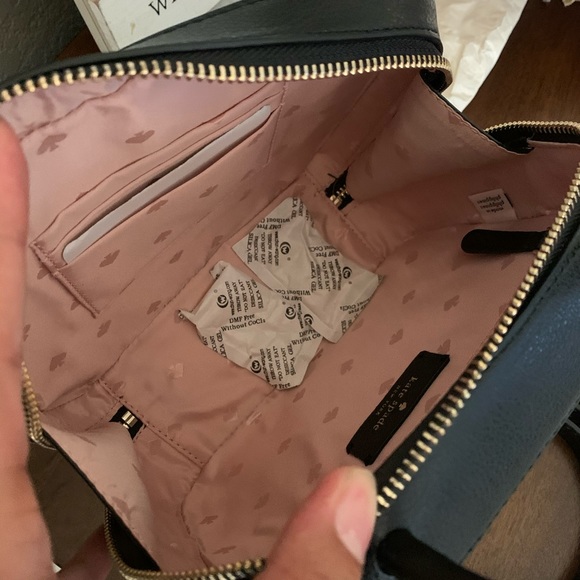 New Kate spade crossbody 🖤 - Picture 6 of 7